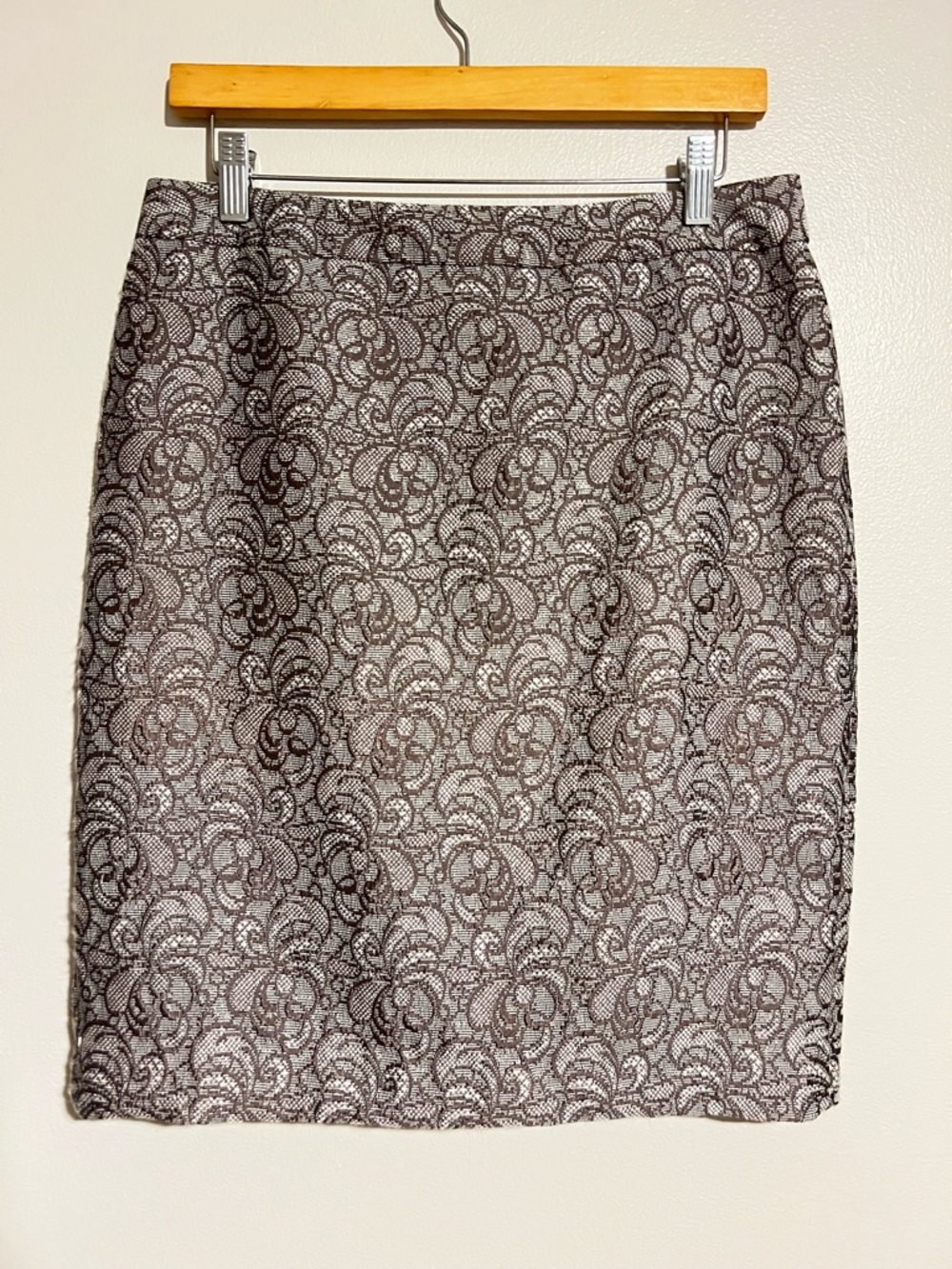 Ann Taylor Taupe and Black Lace-Effect Pencil Skirt